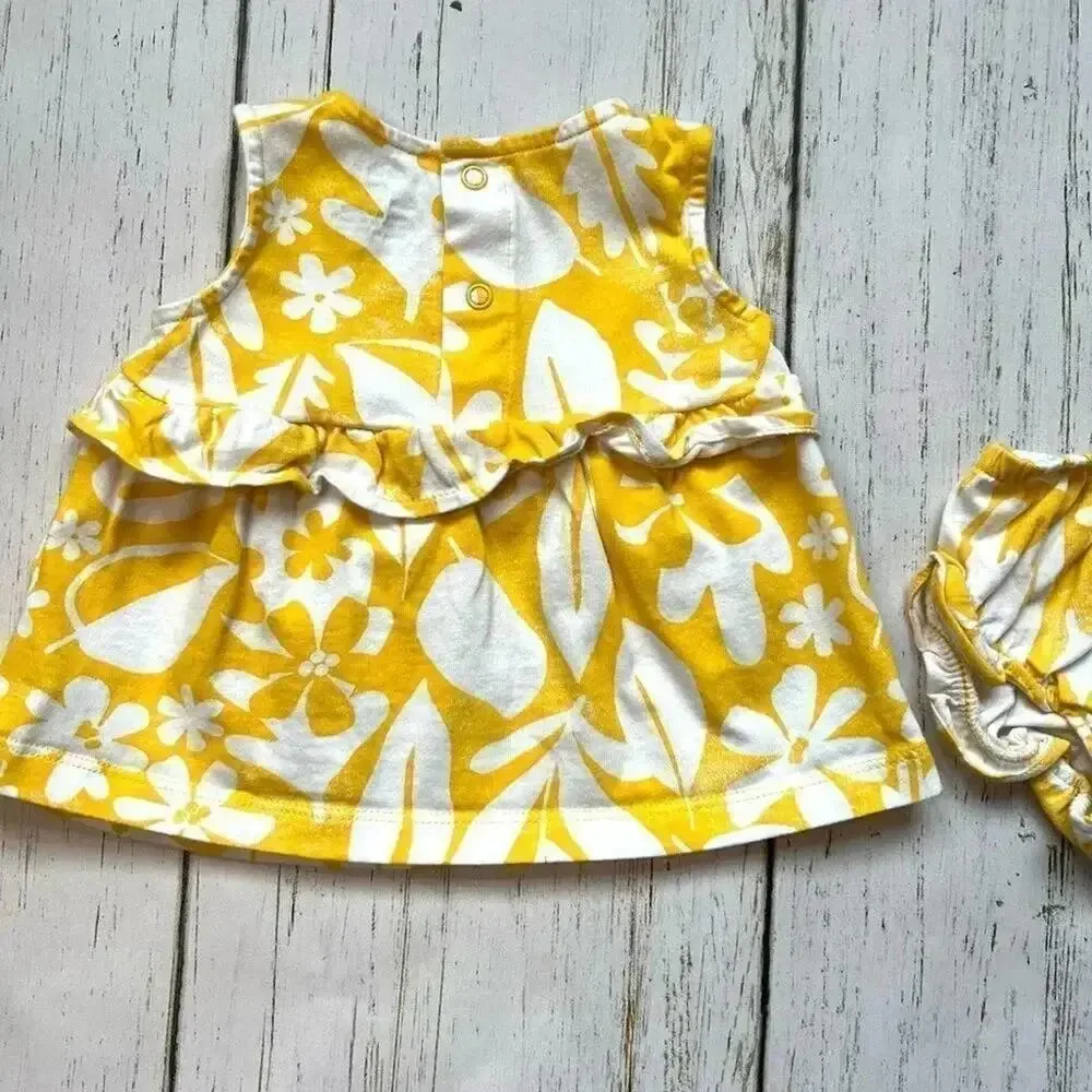Carter’s Baby Girl Matching Outfits Bundle Floral Size 6M